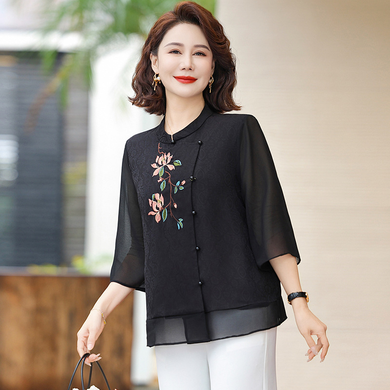 妈妈装中式女装大码休闲中老年上衣时尚刺绣女装中年衣服60岁夏装