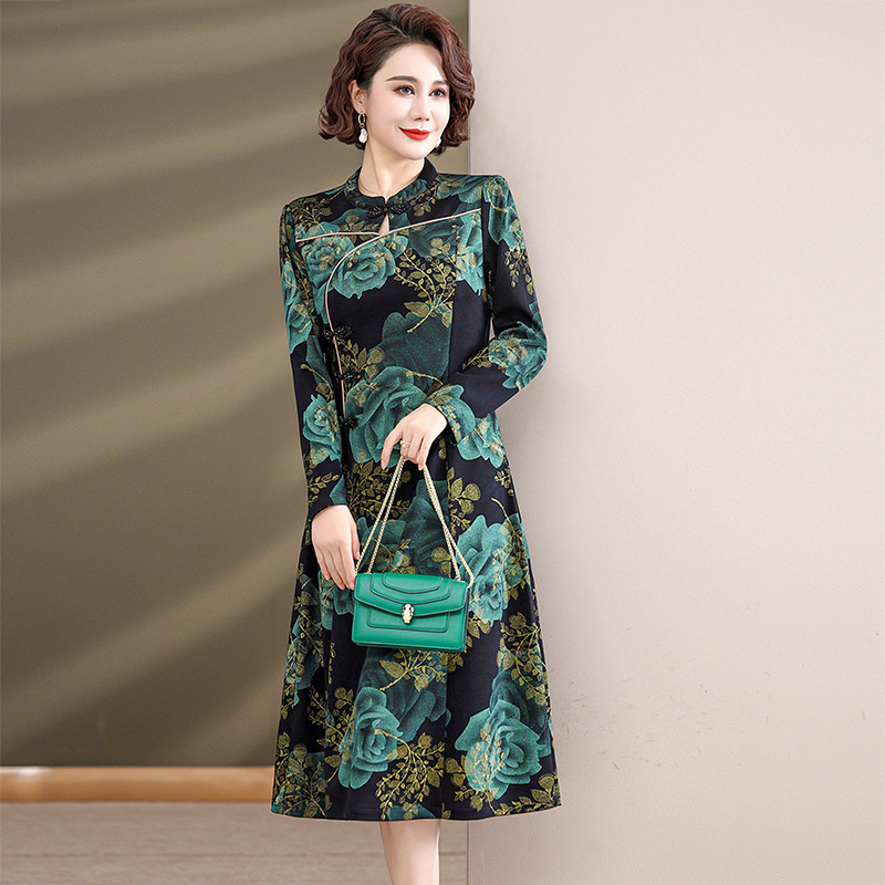 拿细耳中老年女装