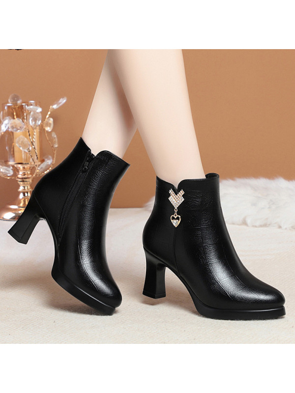 高跟短靴女秋冬新款防水台舒适不累脚女士尖头细跟棉靴中年皮鞋女