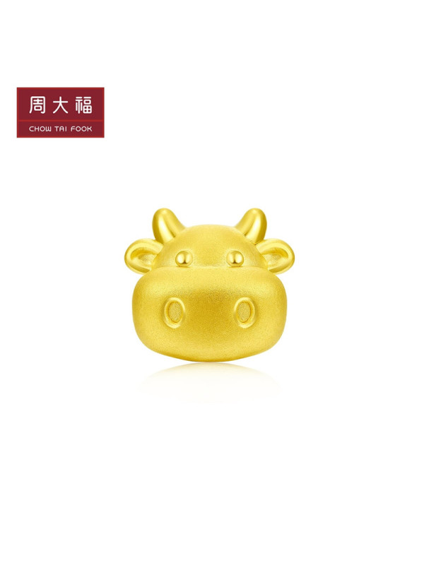 新款周大福十二生肖牛金牛憨憨牛足金金吊坠转运珠精品eor39