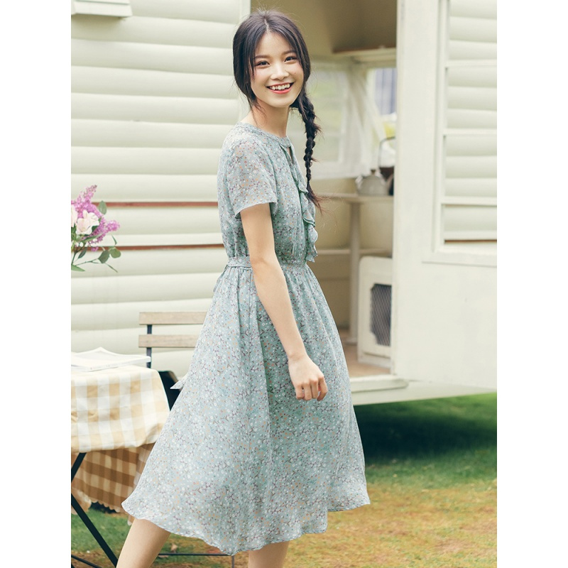 茵曼裙子女2019夏季新款气质花边镂空碎花雪纺连衣裙女短款小个子