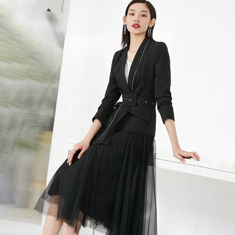 晚白2021春季新品纯色两件套修身西装外套纱纱裙半裙时尚套装女