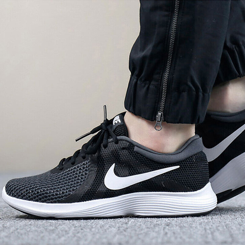 耐克（NIKE）运动户外女子REVOLUTION4跑步鞋908999