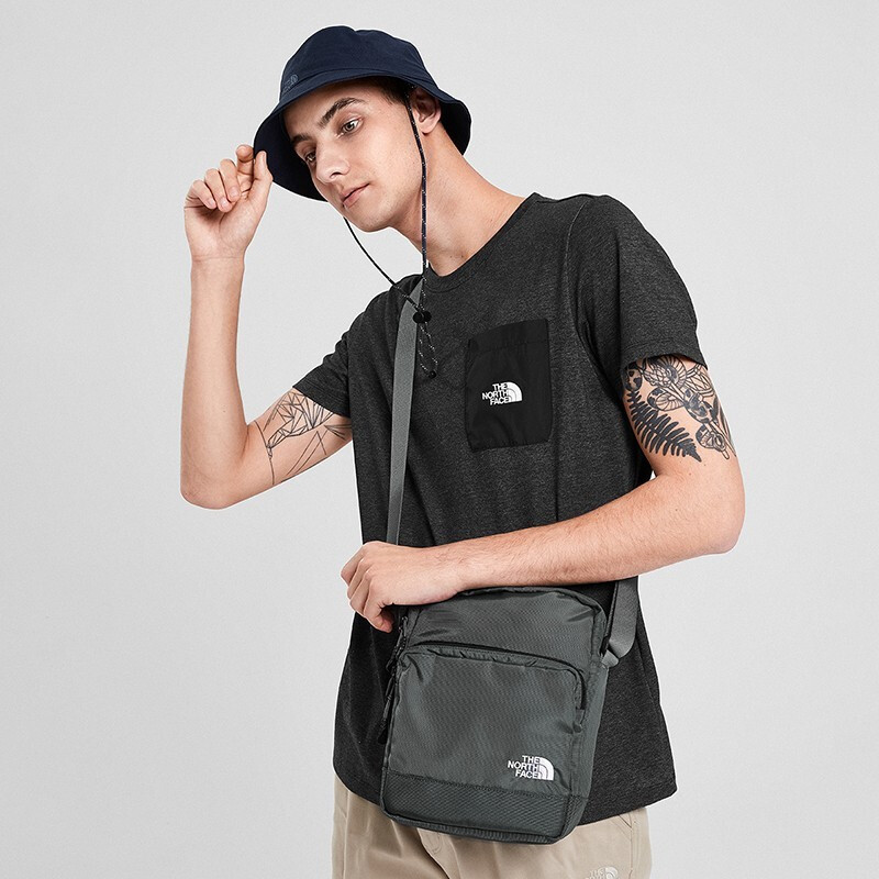 北面（TheNorthFace）户外男款短袖2020夏新款跑步半袖透气上衣休闲T恤498U