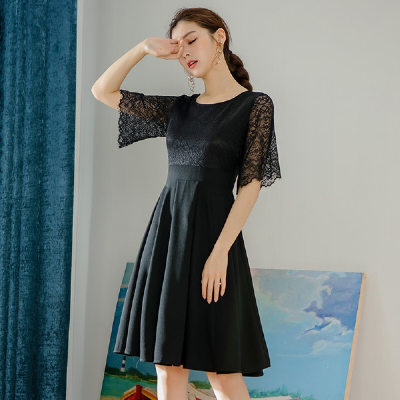 莉莉的 连衣裙夏中长款韩版夏季新款小黑裙蕾丝修身a字裙