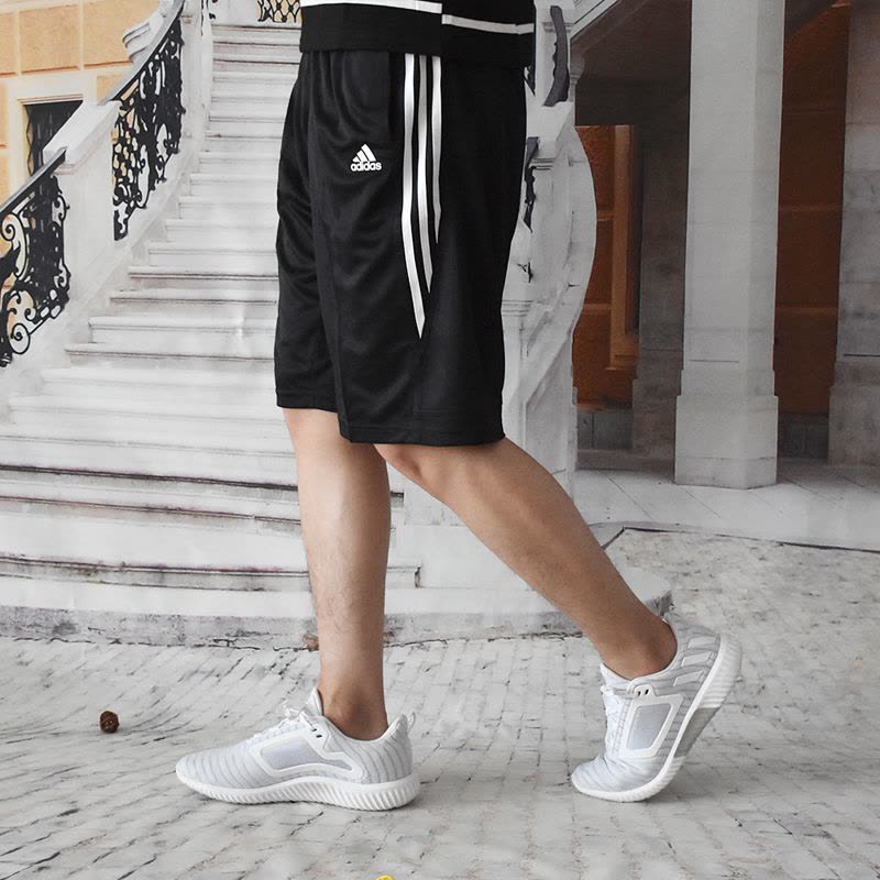 阿迪达斯跆拳道男装短裤夏五分裤跑步训练速干短裤ADITR50P-BW图片