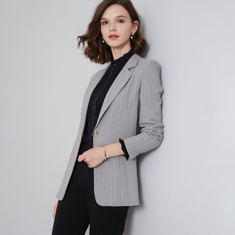 晚白2021春季新品时尚简约通勤百搭修身外搭上衣常规款西装外套女