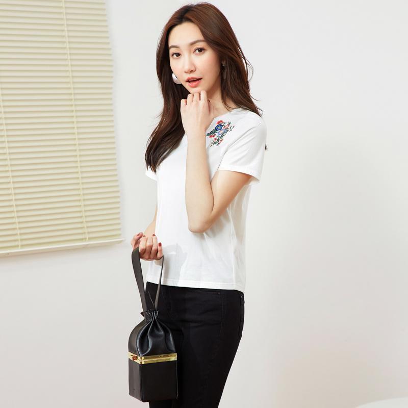 【热卖】【日特惠 119元2件】白色T恤女短袖韩范秋装新款绣花小清新上衣百搭chic洋气小衫30081568