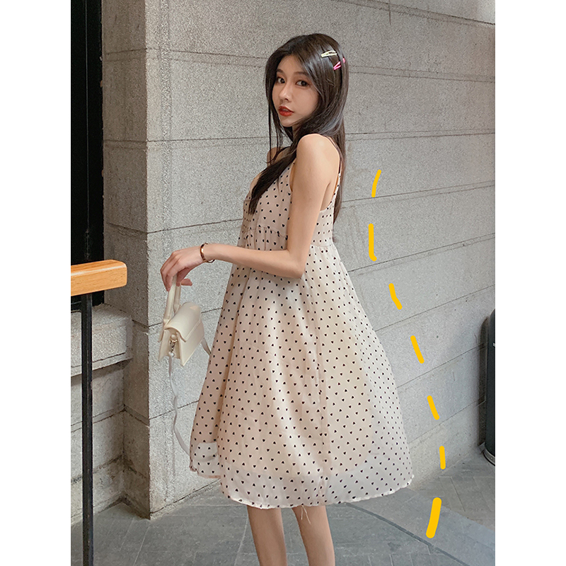 如熙 夏装韩版裙子爱心吊带连衣裙女新款气质波点宽松很仙