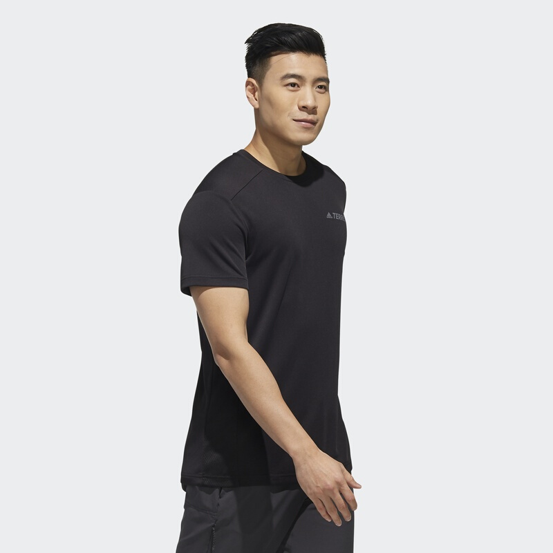 Adidas阿迪达斯男装2019夏新款TERREX圆领户外运动短袖T恤DW4195
