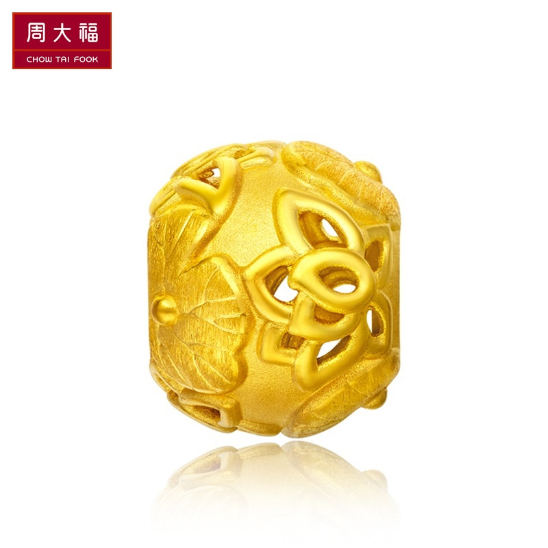 周大福X许巍蓝莲盛开系列镂空足金黄金转运珠吊坠R19063