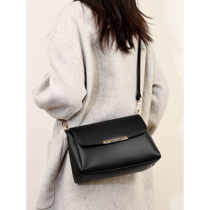 中年女士妈妈包新款单肩腋下小包包纯色大容量百搭气质斜挎包图片