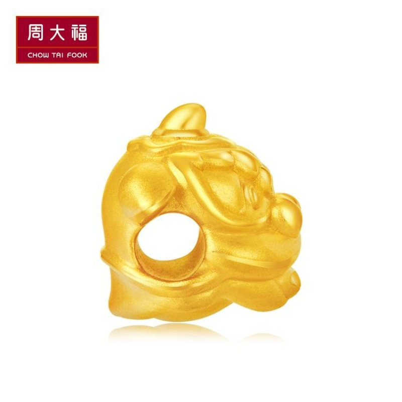 周大福喜狮系列 神气醒狮转运珠足金黄金吊坠R21444