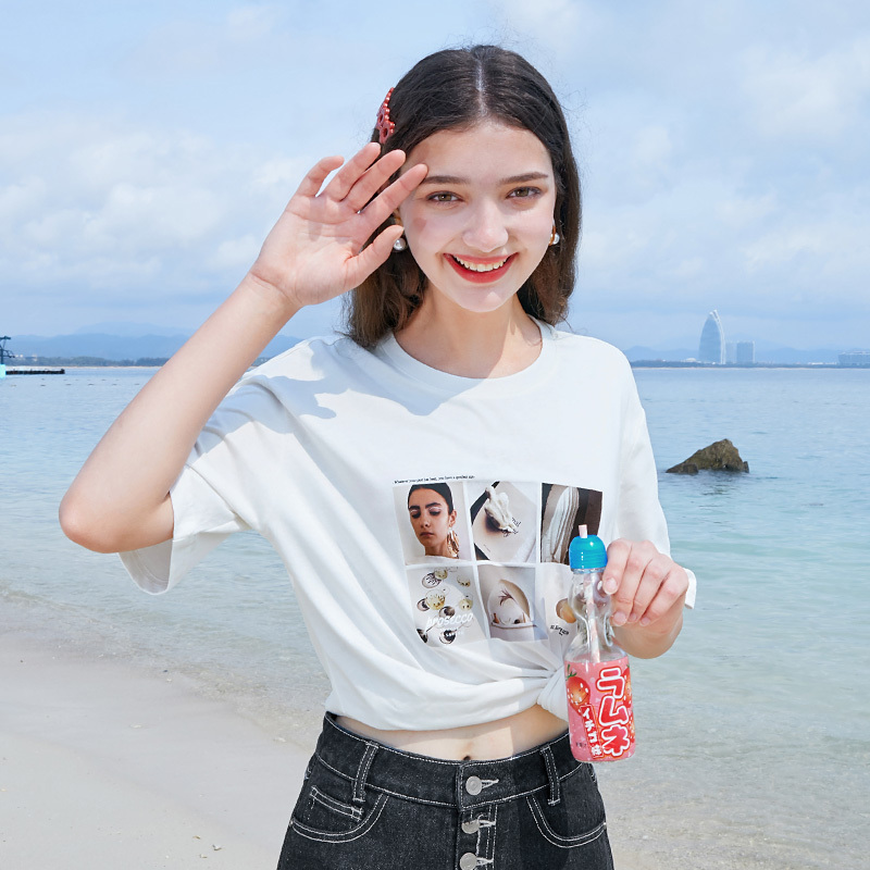 三彩2020夏季新款圆领人像印花T恤衫上衣
