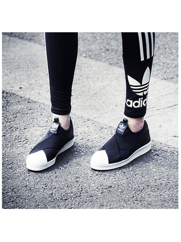 阿迪达斯女鞋三叶帆布板鞋春季贝壳头黑武士休闲鞋S81337