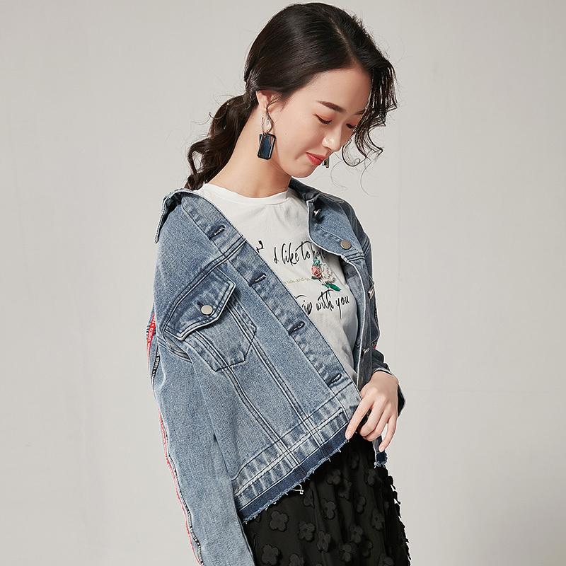 欧昵雪polo领拼接字母织带长袖宽松牛仔短外套女上衣