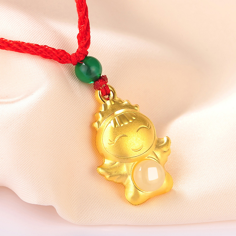 蒂蔻可爱小天使金镶玉黄金吊坠项链女款足金和田玉镶嵌绿玛瑙珠红绳