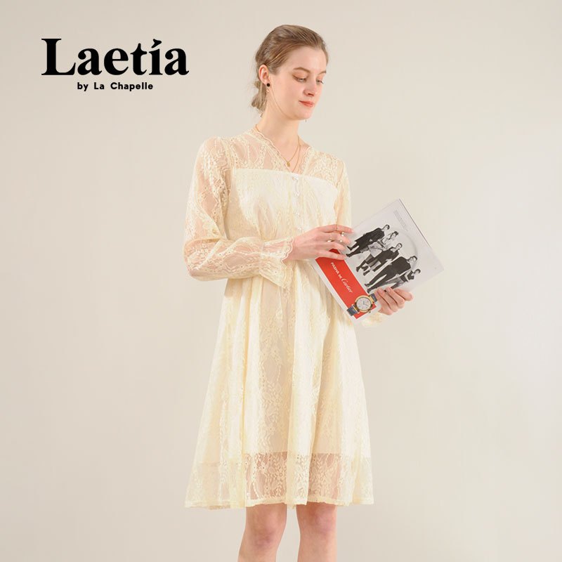 拉夏贝尔Laetia长袖蕾丝法式文艺复古连衣裙套头修身春2021新款女