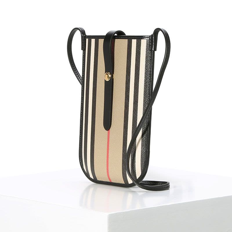 预订BURBERRY 标志性条纹斜挎包 手机保护套（含背带）8026002图片