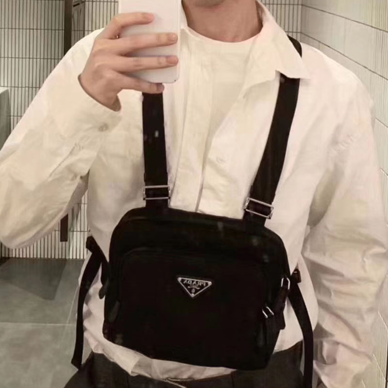 预订 PRADA 普拉达 男士胸包 2VL014