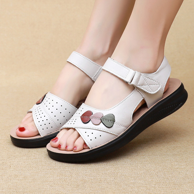 新款真皮女式凉鞋软底百搭凉鞋中老年妈妈凉拖直销