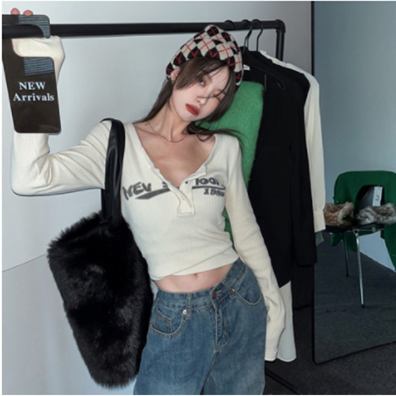 长袖T恤女秋季显瘦纯欲风半开领印花打底衫修身显瘦辣妹短款上衣