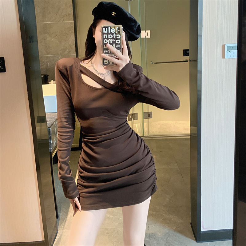 御姐辣妹连衣裙女秋冬新款小个子设计感内搭打底裙性感包臀短裙子