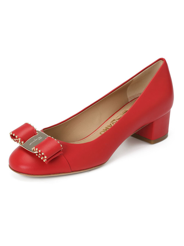 FERRAGAMO Vara 中跟鞋01N555