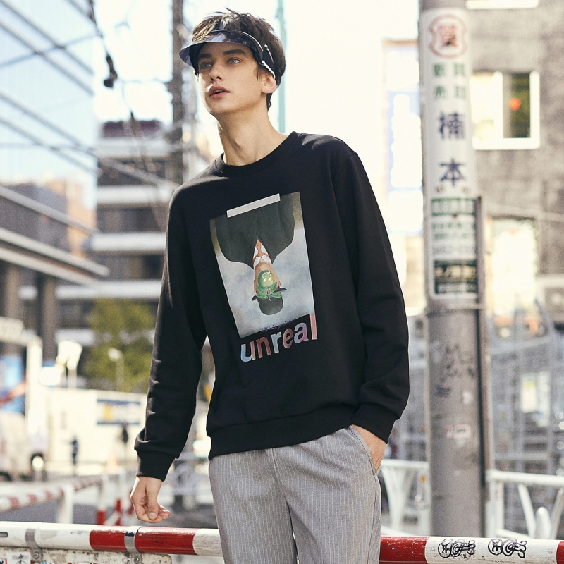 马克华菲男装春装新款圆领休闲ins风上衣印花套头卫衣男士潮