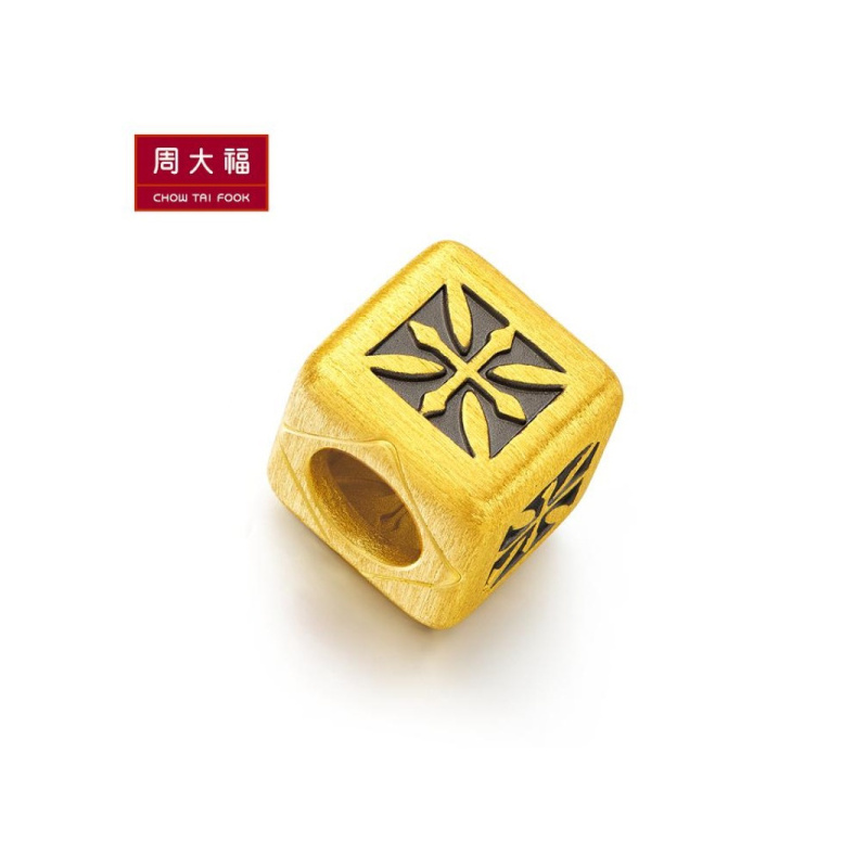 周大福好运图腾男士转运珠足金黄金吊坠r18081
