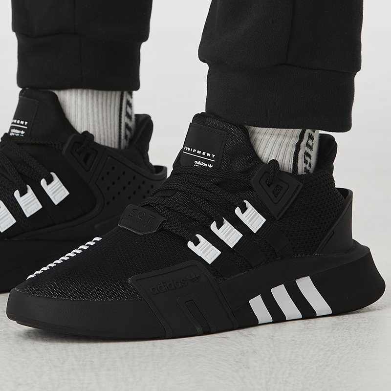 adidas阿迪达斯三叶黑武士男鞋2021新运动鞋减震轻便复古休闲鞋fz0043