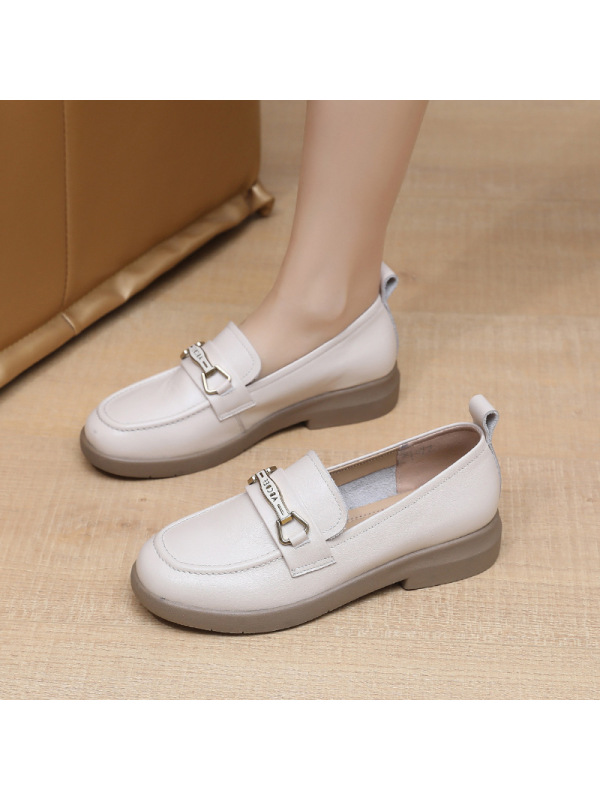313233小码真皮乐福鞋圆头中口金属低跟大码软牛皮单鞋英伦风皮鞋