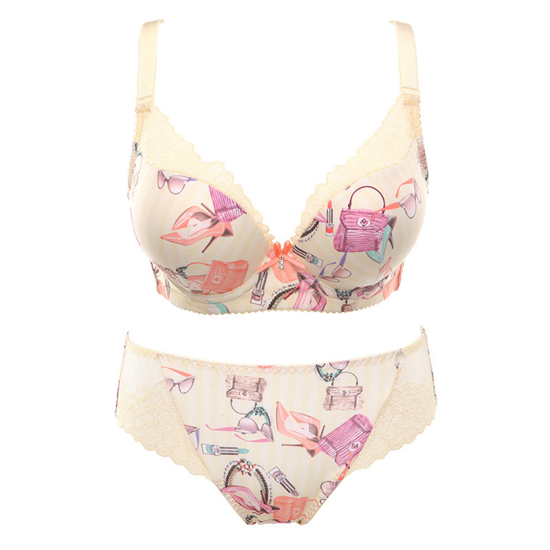 伊俪尔新款时尚印花蕾丝聚拢型文胸内衣短裤套装视频