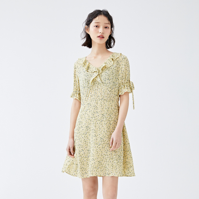 【满198减100预估价：71】森马女装2021时尚碎花连衣裙仙女女夏收腰显瘦气质连衣裙轻熟风