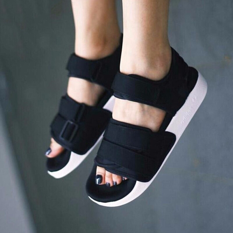 阿迪达斯（adidas）女鞋魔术贴运动鞋透气舒适凉鞋沙滩鞋CG6623