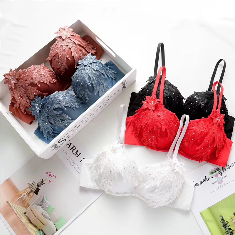 迪奥 内衣文胸女杯面羽翼刺绣砖石镶嵌记忆棉无钢圈聚拢时尚性感文胸