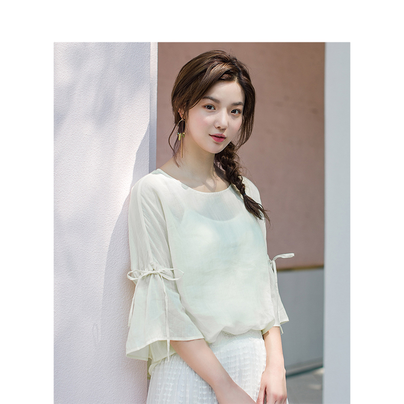 茵曼衬衣2019夏新款纯色苎麻气质系带喇叭袖吊带文艺两件套衬衫女