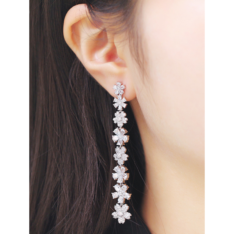 apmmonaco不对称花朵耳环长款设计感时尚耳钉女士宴会垂坠925银耳饰ae