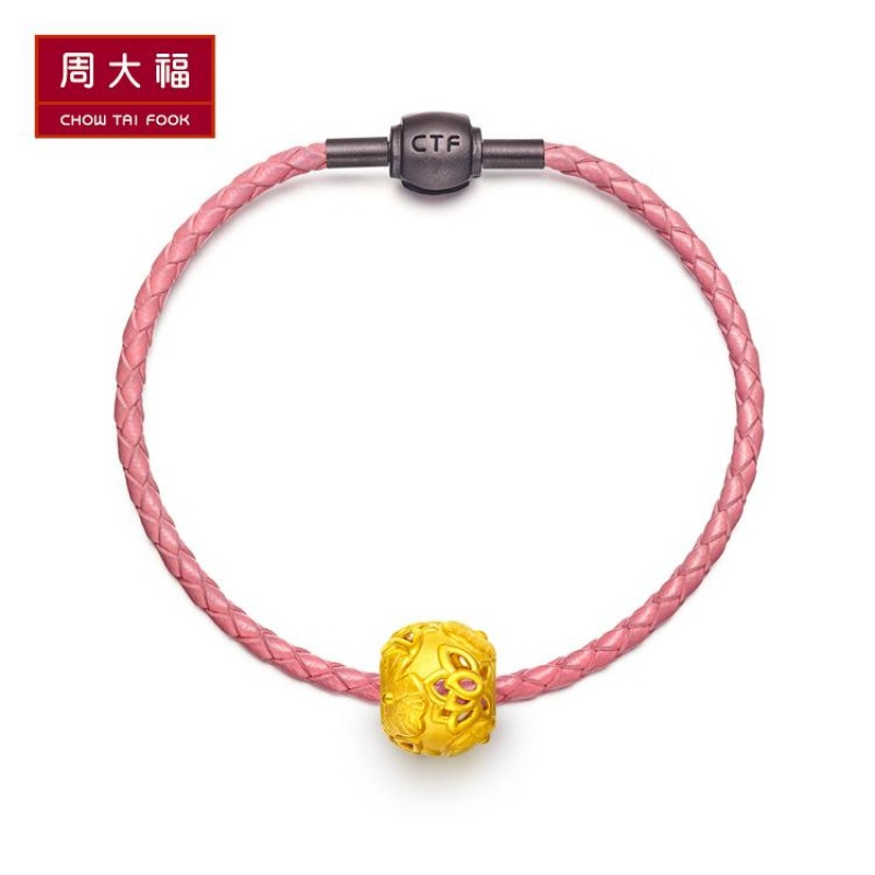 周大福X许巍蓝莲盛开系列镂空足金黄金转运珠吊坠R19063