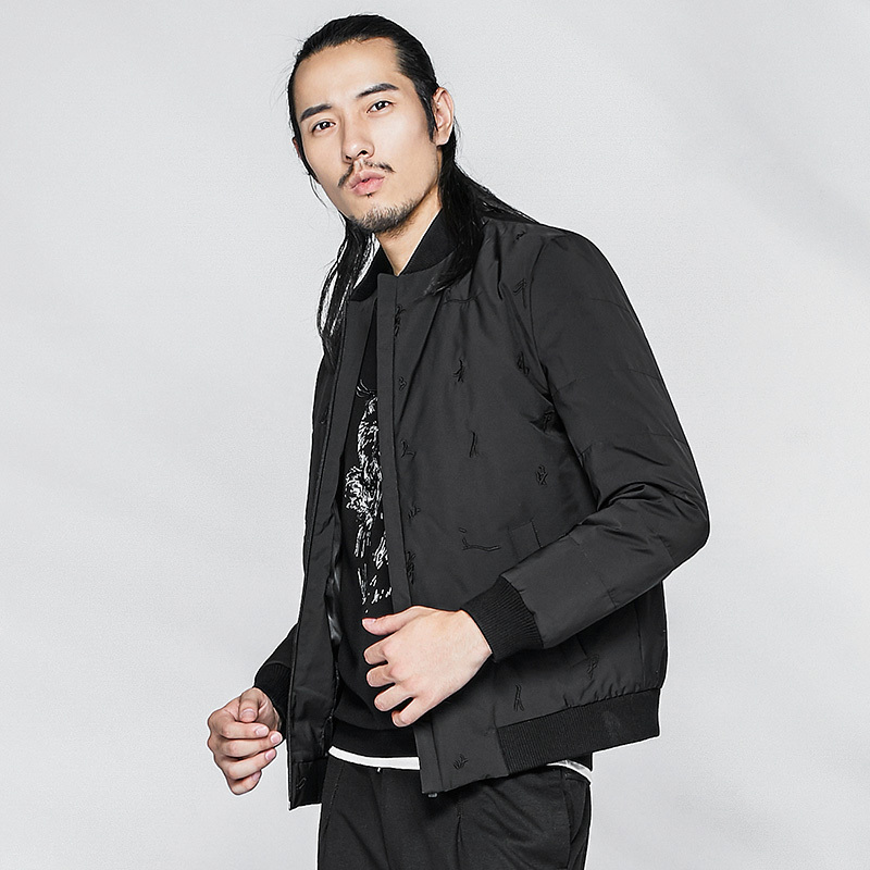 柒牌SEVEN男装棒球领刺绣羽绒服时尚简约时尚外套