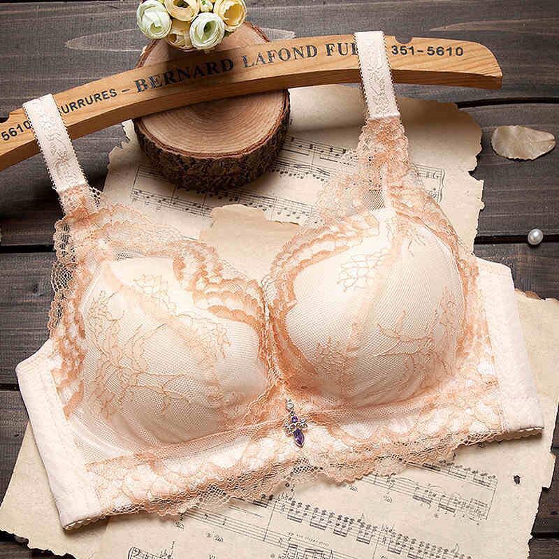 迪奥 女士内衣聚拢性感蕾丝无钢圈柔软舒适文胸女款时尚上托女士胸罩