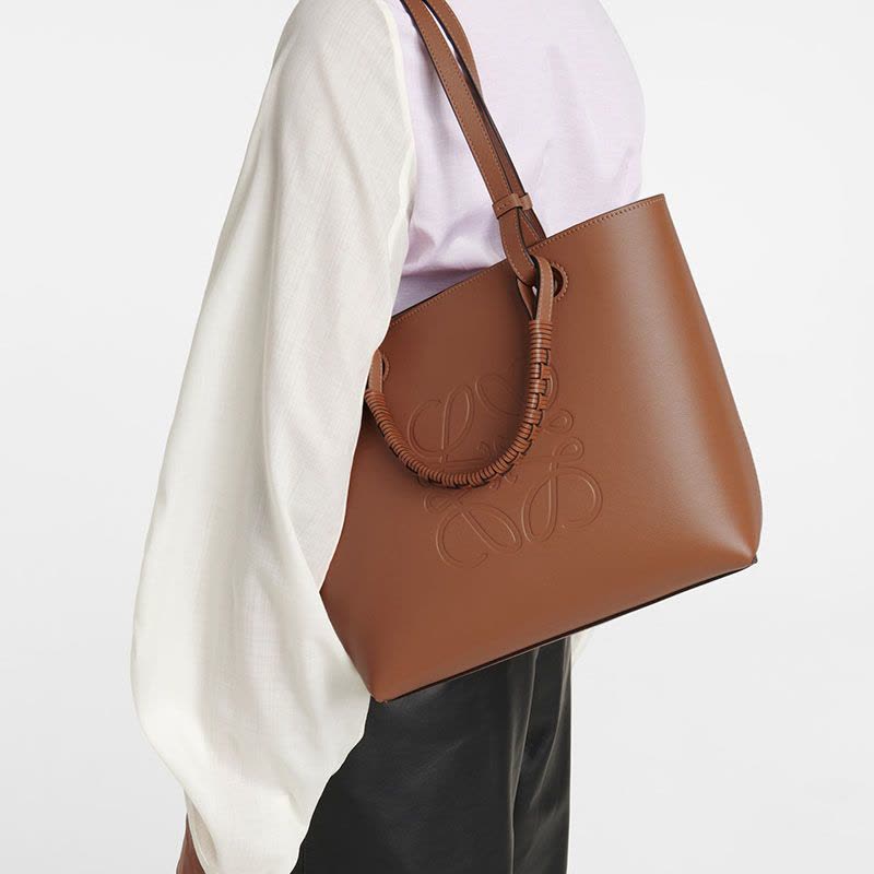 预售 罗意威 LOEWE ANAGRAM 方型LOGO徽标购物袋A717S72X02 女士单肩手提包图片