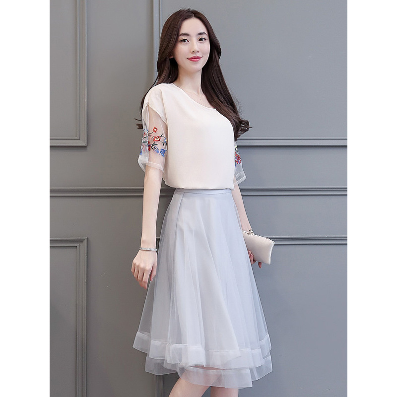 丝柏舍2019春季女装纯色绣花上衣搭半身裙时尚套装s72r1219n