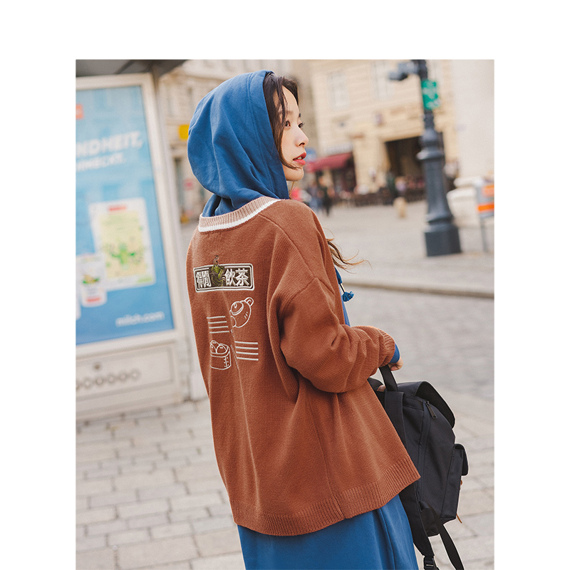 茵曼2019秋装新款时尚V领开衫女宽松毛线外套焦糖色夏加尔毛衣