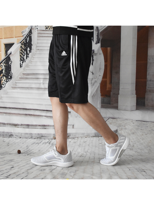 阿迪达斯跆拳道男装短裤夏五分裤跑步训练速干短裤ADITR50P-BW