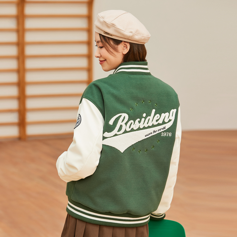 波司登2022新款羽绒服美式复古棒球服时尚字母印花休闲情侣款
