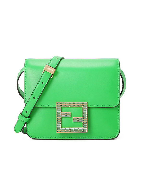 预订FENDI FAB 女士单肩包 17x14.5x7CM