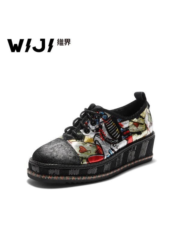 WIJI维界2018秋冬新款女鞋时尚拼色嘻哈街头松糕底低帮鞋ins潮品