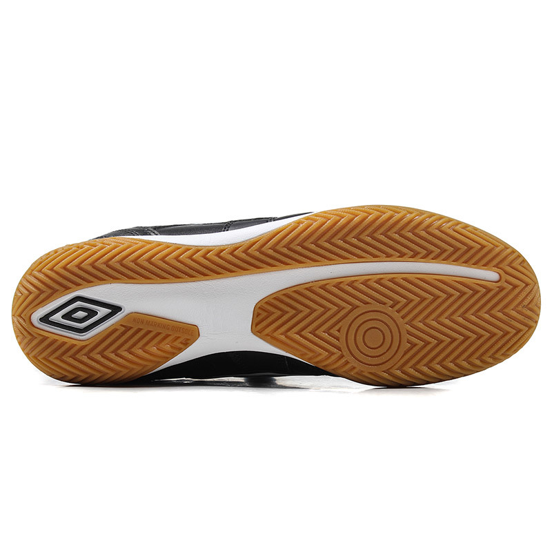 茵宝umbro足球鞋