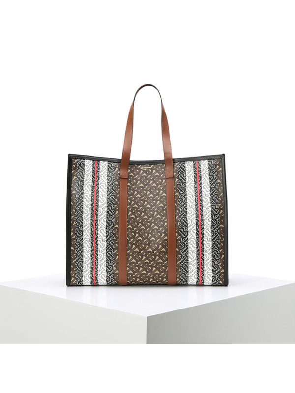 预订20新款 BURBERRY TB LOGO 单肩包托特包8021488